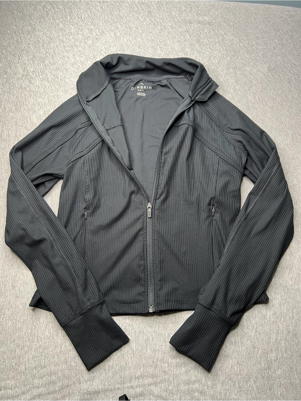 Women’s black work out jacket - danskin size small